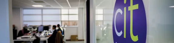 Complete IT office and logo